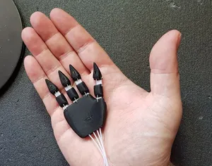 Animatronic hand with 4 fingers