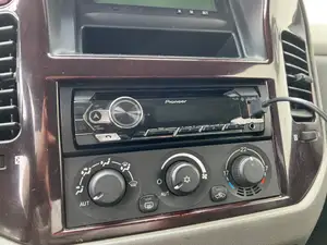 Pioneer DEH-S420BT 1-DIN slot adapter for Mitsubishi Pajero 2001