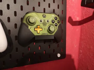 XBOX Elite Controller Series 2 Skadis Holder