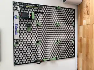 Honeycomb storage wall with borders
