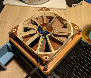 12cm PC fan to 14cm PC bracket adapter