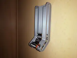 Battery dispenser