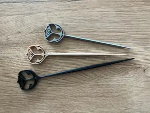 Butterfly-Hairpin