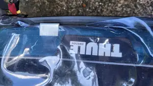 Clip for rain protection for Thule Bicycle Trailer