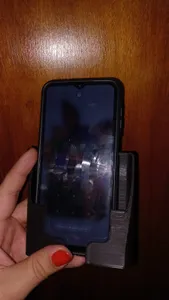 Soporte Pared Para Carga Celular Smartphone Adhesivo Greek