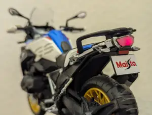 Maisto Model Motorcycle LED Tail Light (BMW R1250GS)