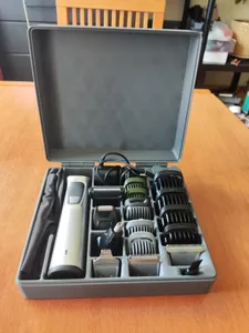 Lidded box for Philips 7000 series shaver (MG7736/15)