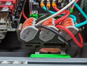 3 x Wago 222-413 DIN Rail Mount