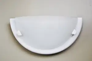 Half moon wall lamp support piece