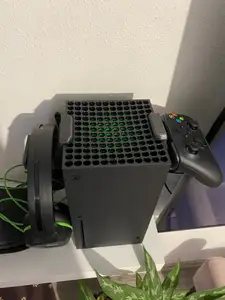 XBox Series X Headset holder