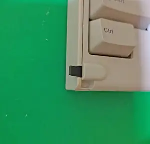 IBM PS/2 P70 / P75 keyboard lock repair