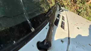 Pajero Gen 2 - Windscreen Wiper Nut Cover