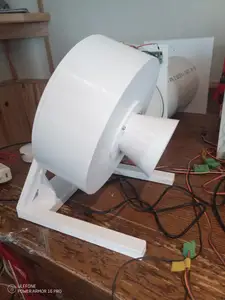 Simple, no-clog 3d printable cat feeder