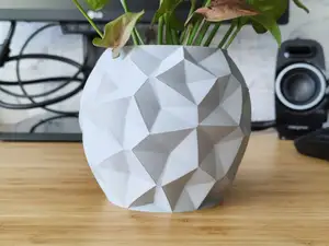Parametric Voronoi Sphere Pot and Planter - Vase mode