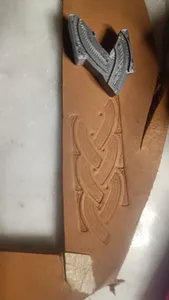 Leather stamp - Braid