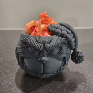 Grinch-Themed Holiday Candy bowl