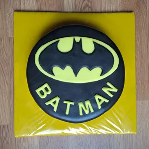 Batman cake cutter set