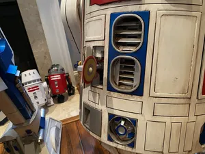 Mr. Baddely Mark III Astromech Buzz Saw Mod