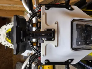 Husqvarna 701 ahead GPS/phone mount