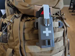 QUICK-CLIP : C.A.T. Tourniquet Holster