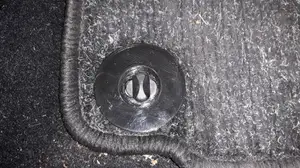Car mat replacement clip VW-like / Fussmattenclip ähnlich VW