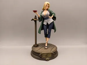 Tsunade figurine