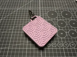 Retainer box with Japanese design