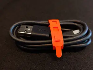 Stay-on Reusable Cable Tie in TPU. For USB, HDMI, DP, UTP and Power cables and more