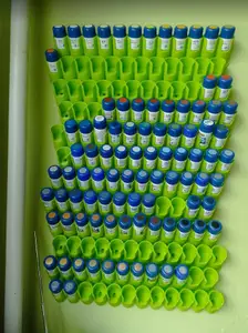 Agama 45° wall holder - nástěnný držák na barvy Agama