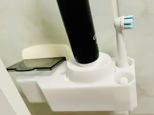 Oral-B iO Side-Plug Wall Mount | Space-Saving Bathroom Organizer (Remix)
