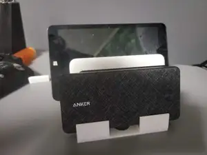 Phone / Tablet / Powerbank holder / stand / charging station
