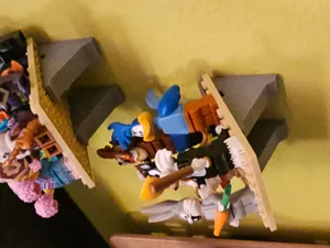 Wall Mounting Bracket for Brick Friendly Pieces