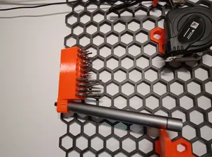 4mm Bitholder for the Honeycombwall with side screwdriver attachment