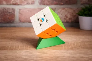 rubick's cube stand