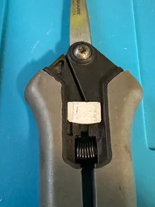 Fiskars Mirco-Tip Snips / Scissors Replacement Lock