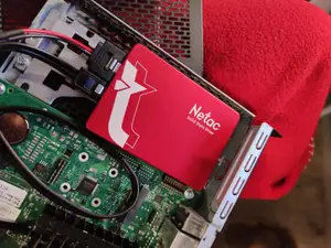 SSD mount for Fujitsu Futro S720