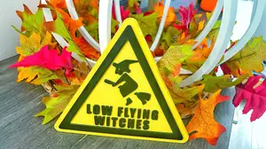 Halloween Signs in English and German (3 versions)