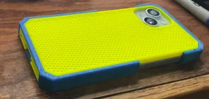 Mixed material iPhone 15 case