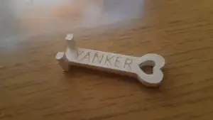 The Yanker keychain (Drone battery puller)