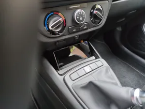 Smartphone stand for Hyundai i10 (AC3)