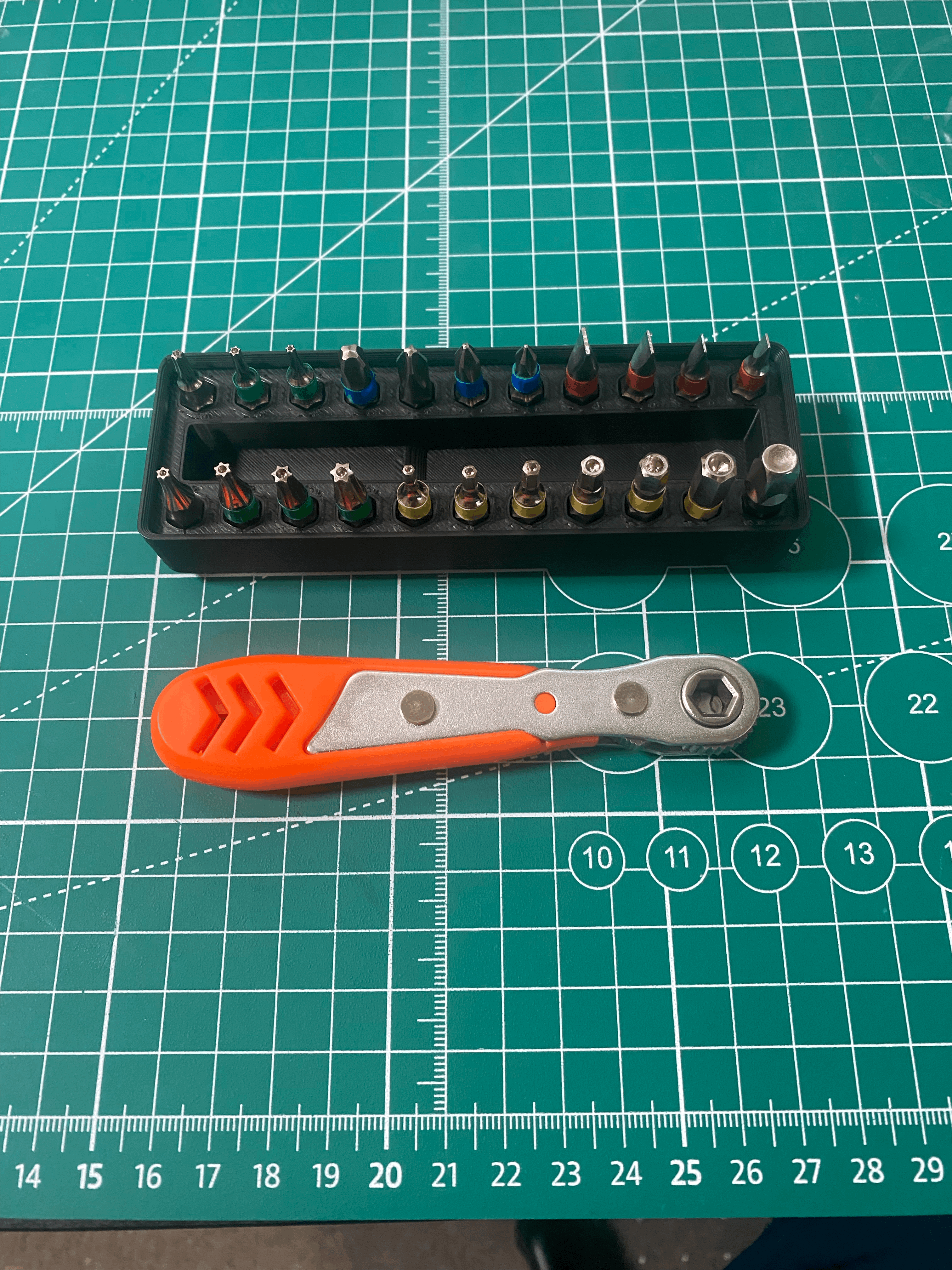 Gridfinity organizer mini ratchet offset screwdriver/90 degree driver kit