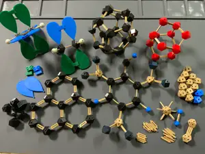 Polyhedron molecular model