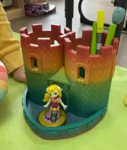 Twin tower castle pen pot with heart shaped base.
