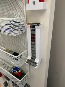 FIFO AA Battery Dispenser