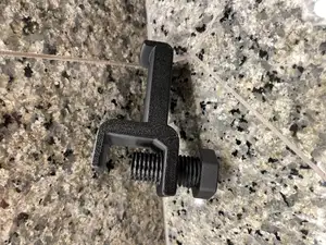 Headphone stand/holder with desk mount