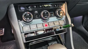 Škoda Karoq organizer
