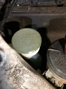 Windshield wiper fluid cap compatible with 2016 Honday Odyssey