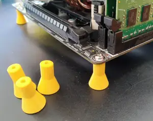Motherboard feet for desktop use