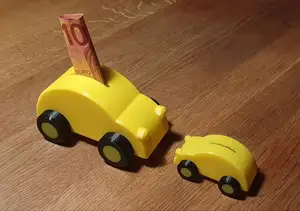 First Car Coin Piggy Bank Moneybox / Sparbüchse für mein erstes Auto