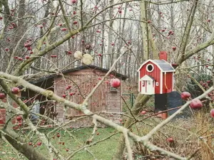 SWEDISH BIRD HOUSE